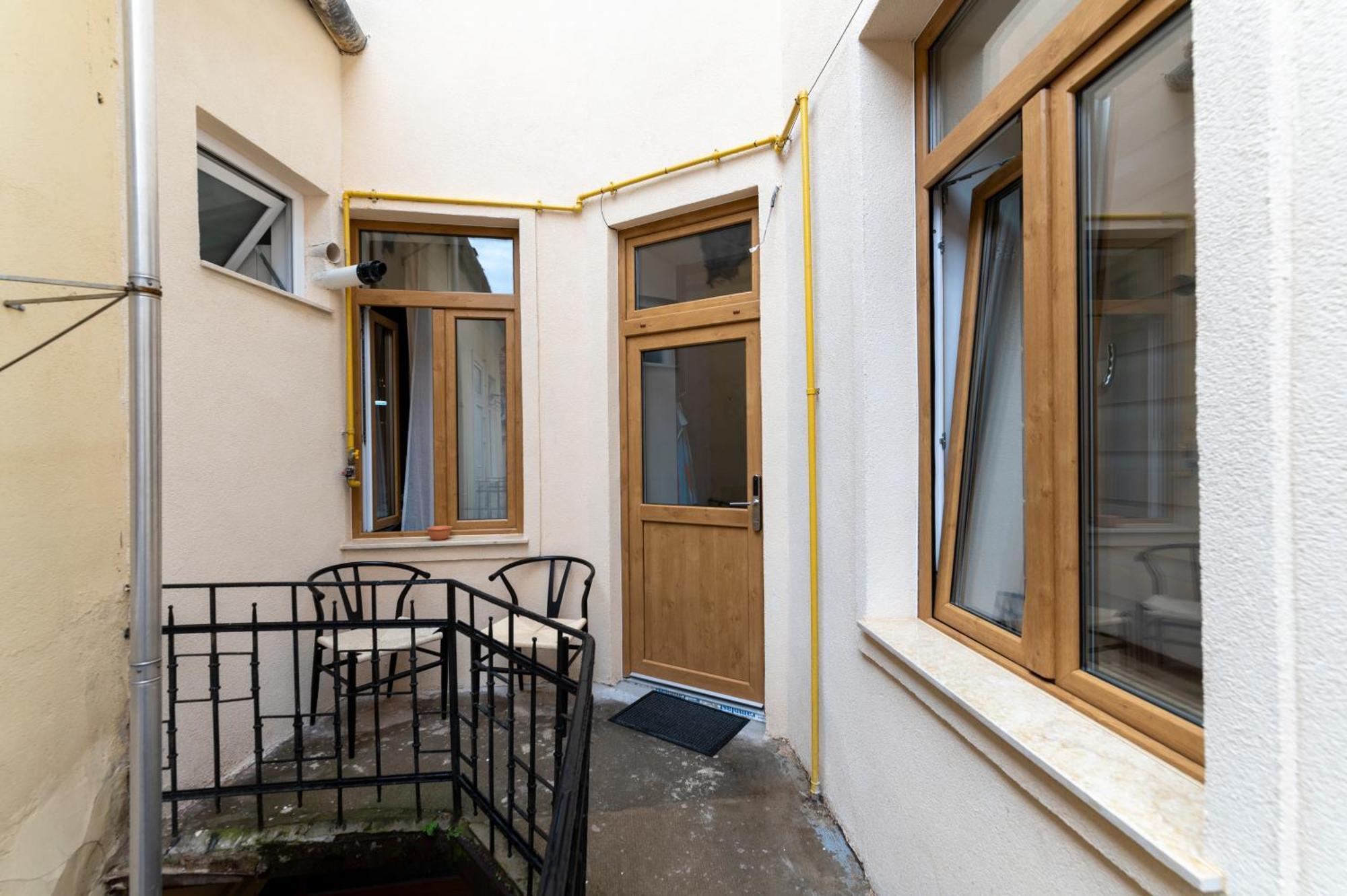 Luxurious Apartment In Old Town - Ultra Central Brasov Luaran gambar